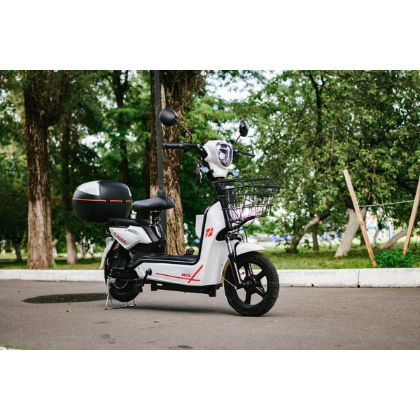 Электроскутер AVM Delta (белый)