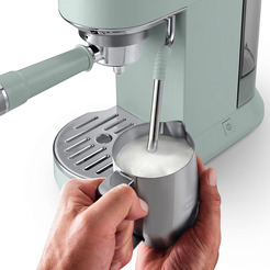 Кофеварка Delonghi Dedica EC890.GR