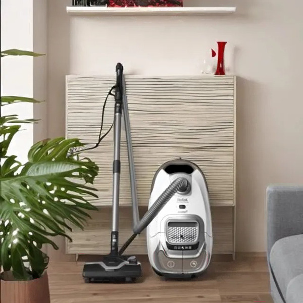 Пылесос с пылесборником Tefal Silence Force TW7487EA