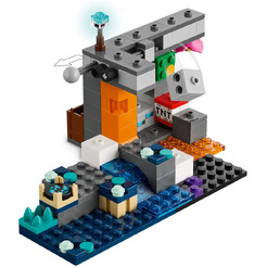 Конструктор LEGO Minecraft Встреча с надзирателем 21274
