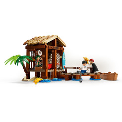 Конструктор Lego Netflix One Piece Хижина в деревне Фууша 75636
