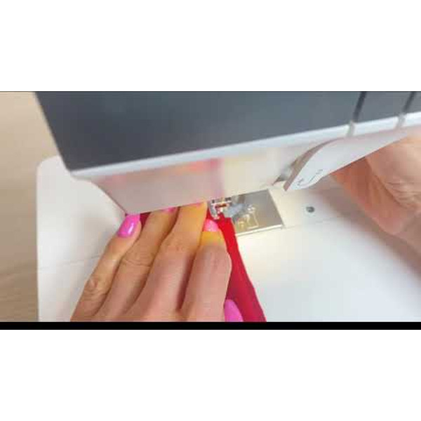 Электромеханическая швейная машина Janome 1522DG