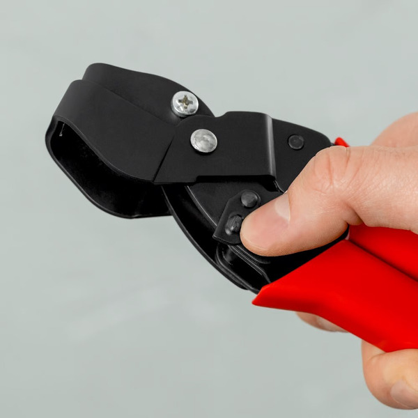 Ножницы просечные для пластмассовых коробов Knipex 90 61 20