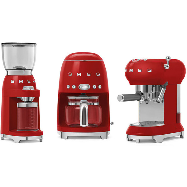 Капельная кофеварка Smeg DCF02RDEU