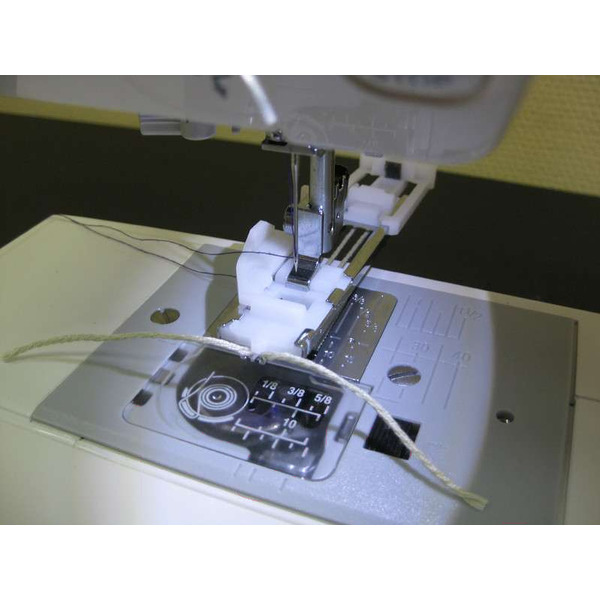 Швейная машина JANOME 4100L