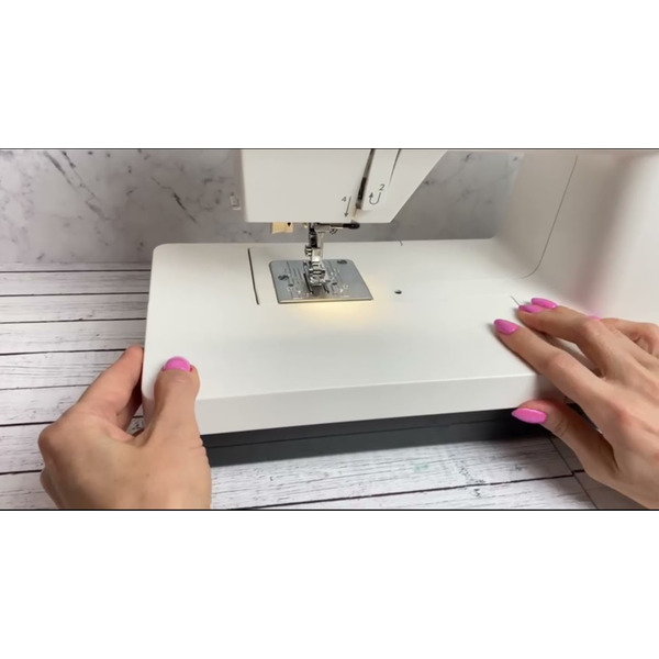 Электромеханическая швейная машина Janome 1522DG