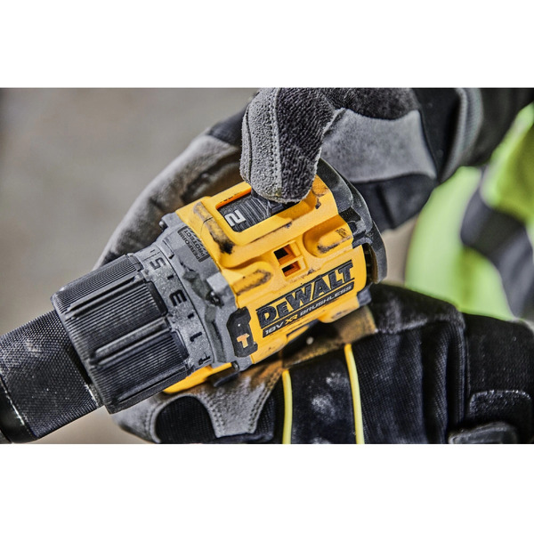 Ударная дрель-шуруповерт DeWalt DCD805P2T (с 2-мя АКБ, кейс)