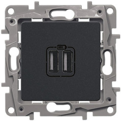 Розетка Legrand Etika 672694