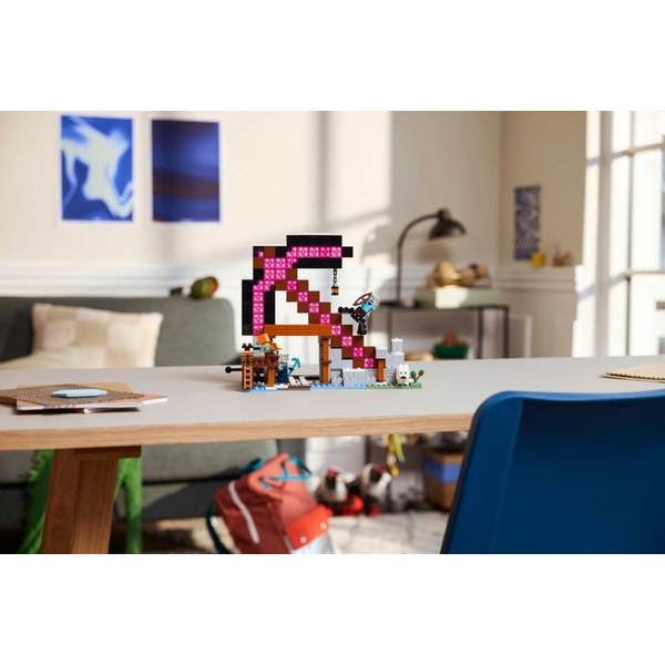 Конструктор Lego Minecraft Шахта Кирка 21277