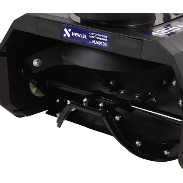 Снегоуборщик NEWJEL NJ40103