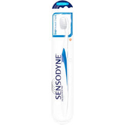 Зубная щетка Sensodyne Gentle Care мягкая