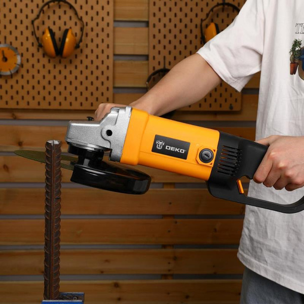 Углошлифмашина Deko AG2400DK (083-1030)