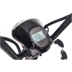 Электросамокат Yakama АР-Н0006B (красный)