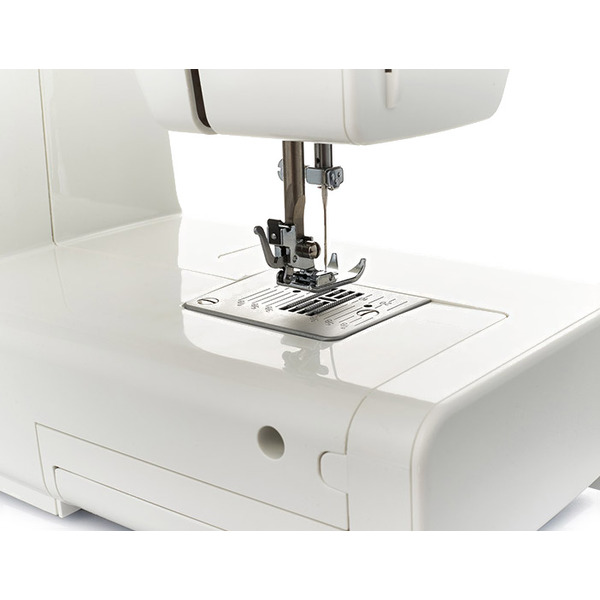 Швейная машина CHAYKA ЧАЙКА 145M