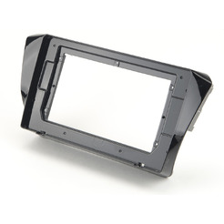 Рамка Incar RSC-FC489 (XTA SKODA Superb 2015 +)