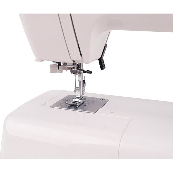 Швейная машина Janome 1547