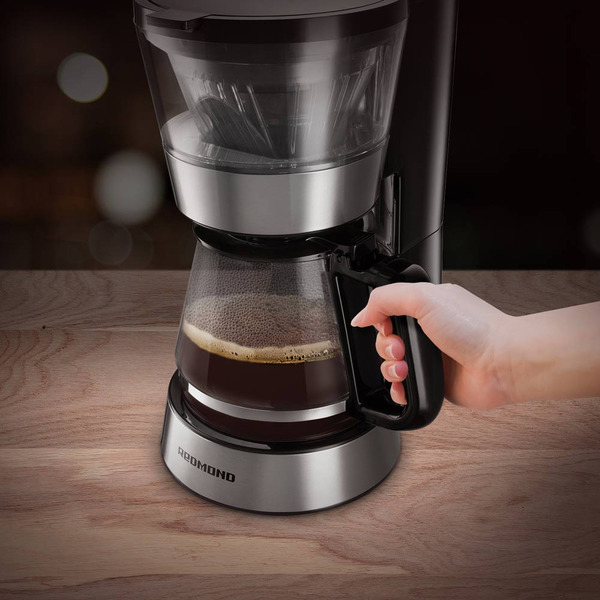 Кофеварка REDMOND CM700