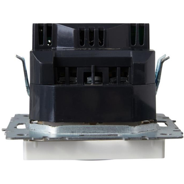 Розетка IEK Brite BR-R14-16-U21-D31-K01