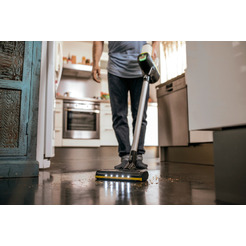 Пылесос сухой уборки Karcher VC 6 Cordless ourFamily Battery Plus*EU (1.198-677.0)