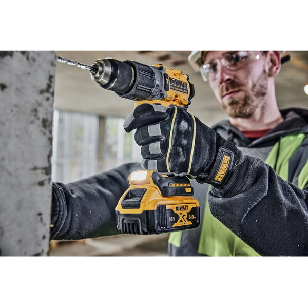 Ударная дрель-шуруповерт DeWalt DCD805P2T (с 2-мя АКБ, кейс)