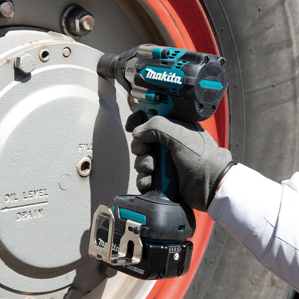 Аккумуляторный ударный гайковерт MAKITA DTW700Z (Без АКБ и ЗУ)