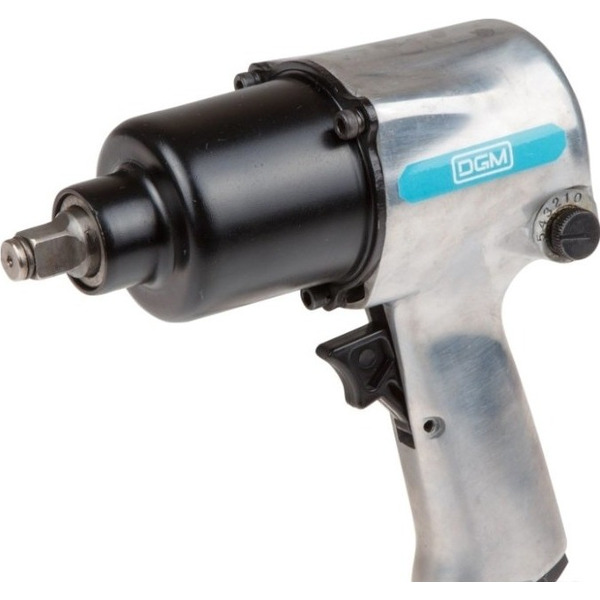 Пневмогайковерт 1/2" DGM DTW-7010 с лубрикатором и головками DTW-7010