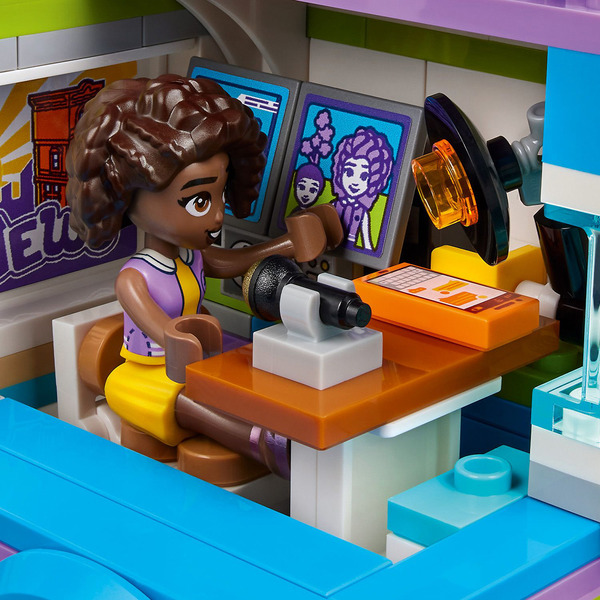 Конструктор LEGO Friends Фургон отдела новостей 41749