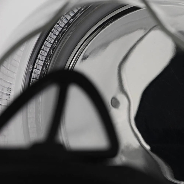 Электрочайник Midea MK-8016