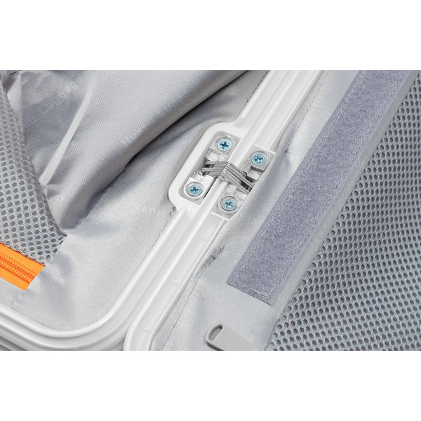 Чемодан DoubleW 005# (S, белый)