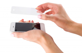 Как выбрать защитную пленку и стекло