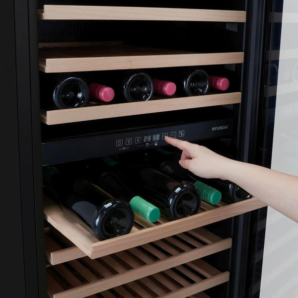 Винный шкаф Hyundai HBWC 1765 DC (чёрный)