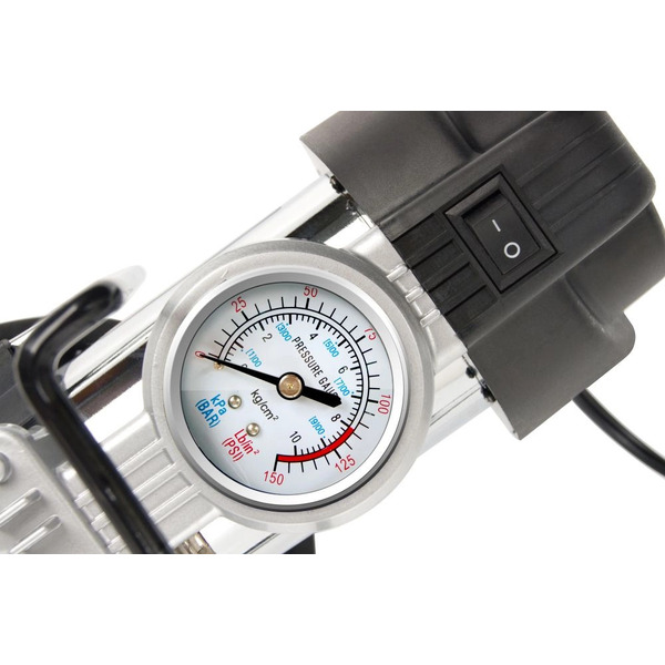 Автомобильный компрессор StarWind CC-240