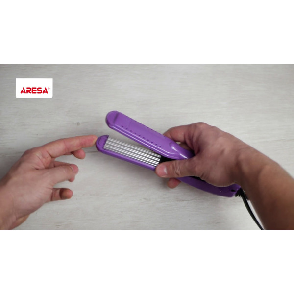 Щипцы для моделирования прически Aresa AR-3312