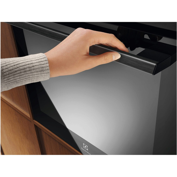 Духовой шкаф Electrolux LOE8F38Z