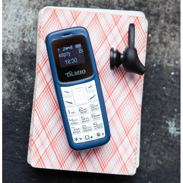 Мобильный телефон Olmio A02 (синий-белый)