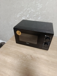Микроволновая печь Midea MM720C2MC-B