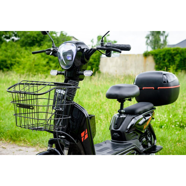 Электроскутер AVM Delta (черный)