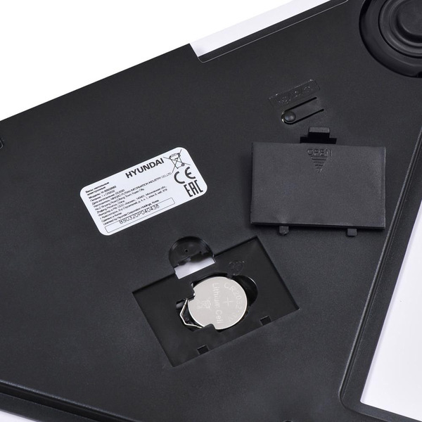 Весы напольные электронные Hyundai H-BS03563 (белый)