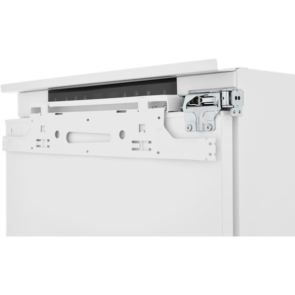 Встраиваемый холодильник ZUGEL ZRI1760FNF