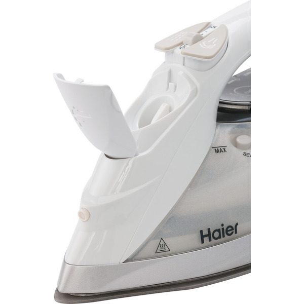 Утюг Haier HI-600