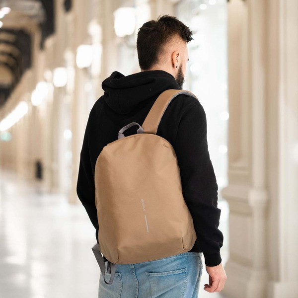 Рюкзак для ноутбука XD DESIGN Bobby Soft P705.796 (коричневый)