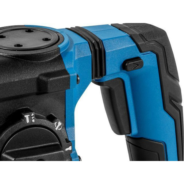 Аккумуляторный перфоратор BULL CBH 1826 Xcase, XLTpro (1x4 А*ч, з/у)